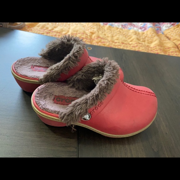 Cute toddler CROCS - fur lined - size 11C - Picture 6 of 7